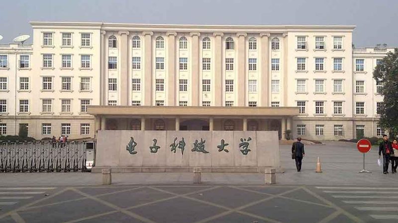 压敏电阻与热敏电阻：如何根据应用场景精准选型